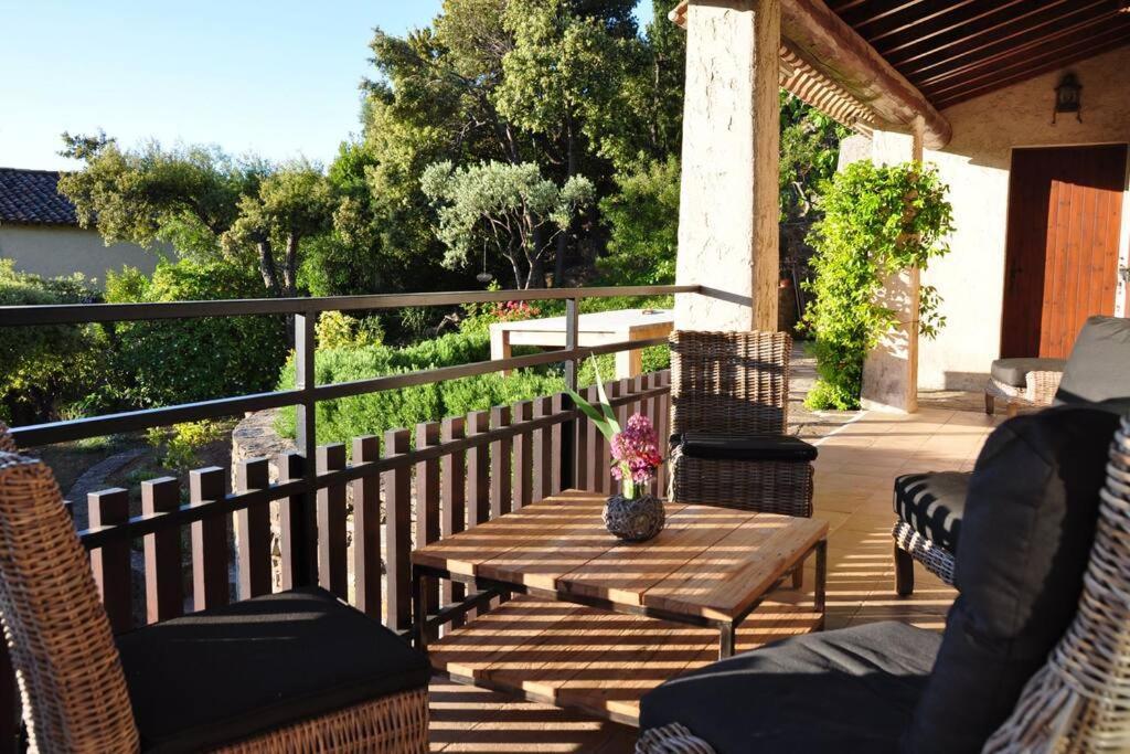 Villa Abeille : Douces Vacances D'Ete Avec Vue Mer Cavalaire-sur-Mer Exterior photo